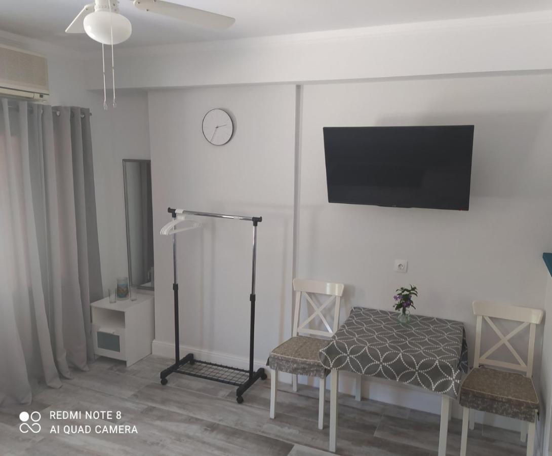Apartment In A Country House# カラマタ エクステリア 写真